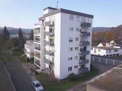 Gut geschnittene 3-Zimmer-Wohnung mit Aussicht in BREUBERG