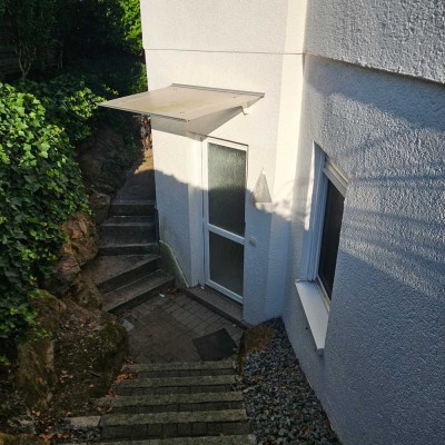 Attraktive 2,5-Zimmer-Souterrain-Wohnung mit EBK in Heddesheim