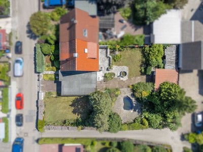 Zwischen alten Bäumen und neuen Möglichkeiten - DHH auf großem Grund mit Garten zum Träumen