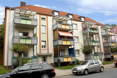 + 2 Zimmer mit Balkon +