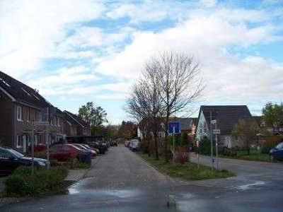 BERLINNAHES WOHNEN MIT TERRASSE UND KLEINEM GARTEN + GARTENHAUS