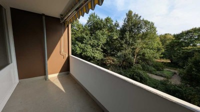 Ruhige 2-Raumwohnung mit Balkon in gepflegter Wohnanlage mit Blick ins Grüne