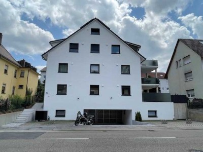 Möblierte 5,5 Zimmer-Maisonette-Wohnung mit großem Balkon