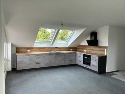 Exklusive, modernisierte 4-Raum-Wohnung mit EBK in Nürtingen-Raidwangen
