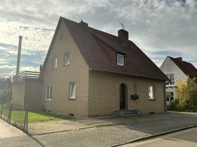 Charmantes 3-Familienhaus – Vollständig Kernsaniert - PROVISIONSFREI