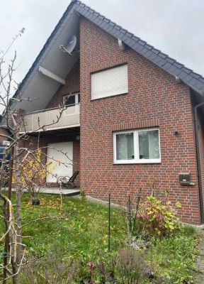Freistehendes 2-Fam.-Haus mit Terrasse, Garten und Garage!