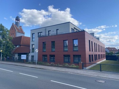 Exklusive 2 Zimmer-Penthousewohnung mit großer Dachterrasse und Einbauküche in Wolfsburg-Kästorf