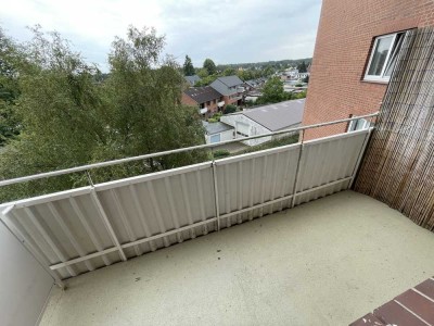 geräumige 2 Zimmer Wohnung mit Balkon