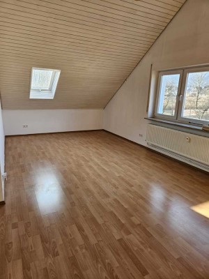 3-Zimmer-DG-Wohnung mit gehobener Innenausstattung in Rottenburg-Kiebingen