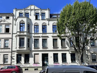 Schöne 3-Zimmer-Altbauwohnung mit Balkonin Stadtfeld