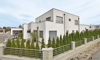 So schön kann Wohnen sein... Traumhaus in Theresienfeld!