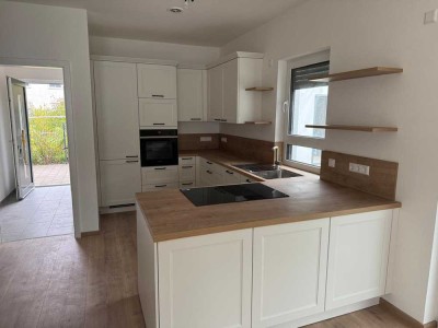 Neubau Erstbezug! moderne DHH mit EBK in Erding