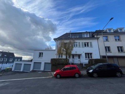 EG Wohnung zentral und ruhig mit eigenem Garten