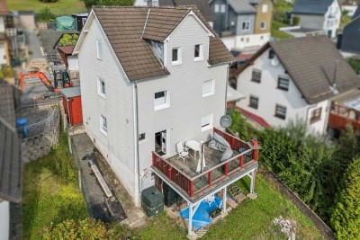 großes Einfamilienhaus in Niederschelderhütte zu verkaufen