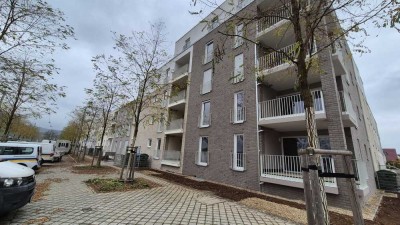 4 Raum-Wohnung, Loggia, Badewanne+Dusche, 3 OG/4OG