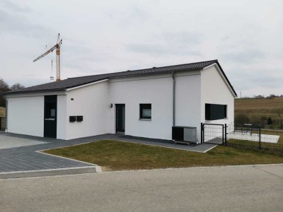voll möblierte Wohnung mit Terrasse und Garten