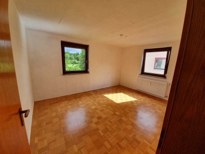 Attraktive und sanierte 3-Raum-Wohnung in Schwaikheim