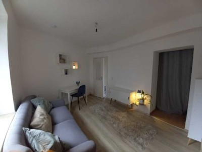 Möblierte 2-Zimmer-Wohnung mit Außenbereich