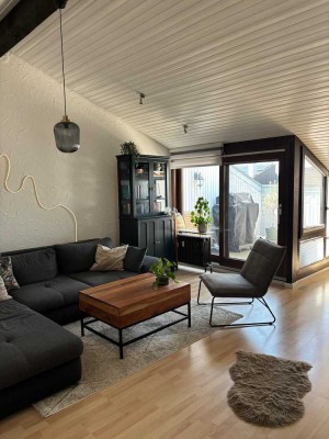 Exklusive, modernisierte 3,5-Zimmer-Wohnung mit Balkon und EBK in Dettingen