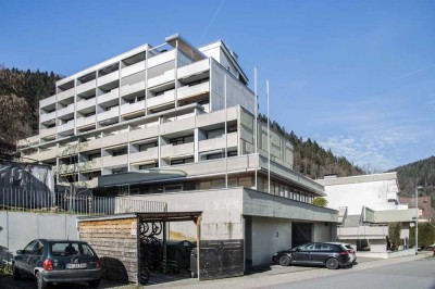 Attraktive 1-Zimmer-Wohnung mit Balkon und Einbauküche in Bad Liebenzell