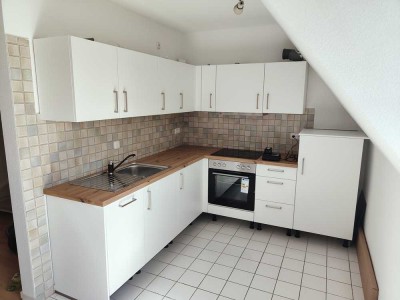Helle 3,5-Zimmer-Maisonette-Wohnung mit gehobener Innenausstattung mit EBK in Lüneburg-Zentrum