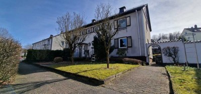 Doppelhaushälfte mit großem Garten in Lüdenscheid – Familienidylle mit Platz und Potenzial