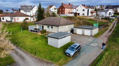 Freistehendes Einfamilienhaus mit Fernblick auf Walsdorf