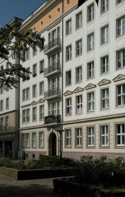 *Ihre neue Wohnung wird gerade für Sie saniert*