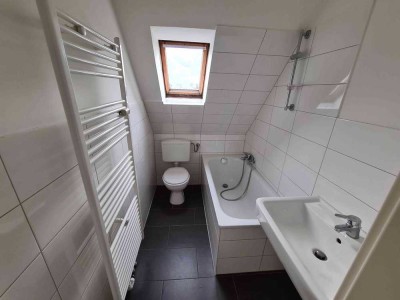 Dachgeschoss-Wohnung in Grevenbroich-Wevelinghoven