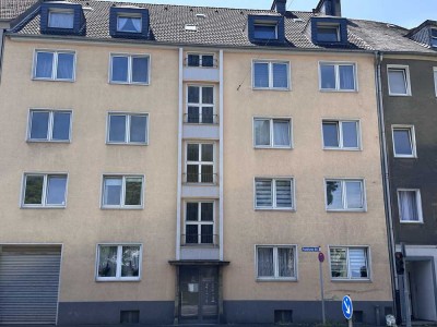 Voll eingerichtete 2-Zimmerwohnung im gepflegten Mehrfamilienhaus für 99.000€ zu verkaufen.