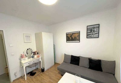 Stilvolle, gepflegte 1,5-Raum-Wohnung mit EBK in Weißenburg in Bayern