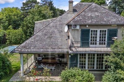 Architekten-Haus (BJ 1966) mit Entwicklungsperspektive - 1.300 m² Grundstück