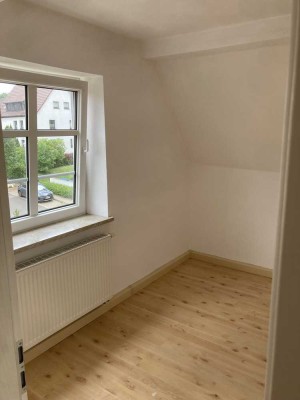 Schöne 2-Raum-Wohnnung mit EBK in Meuselwitz zu vermieten!