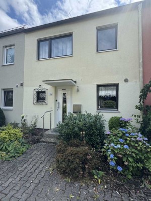 Wohlfühlen auf allen Ebenen – Ihr charmantes Reihenmittelhaus in gefragter Lage von Schwabach