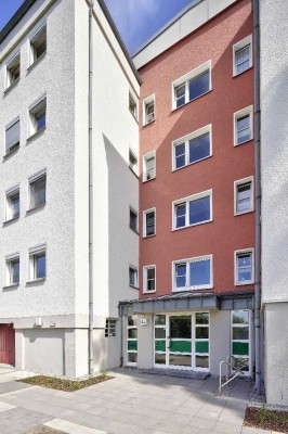 Traumhafte Aussicht - Neues BAD, Balkon & Laminat  3-Zimmer-Wohnung in Castrop-Rauxel Schwerin