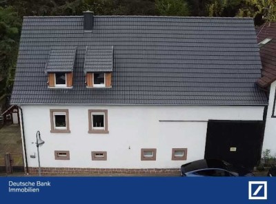 Gepflegtes Einfamilienhaus mit neuer Pelletheizung und modernem Dach – Viel Ausbaupotenzial!