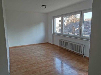 Modernisierte Wohnung mit einem Zimmer und Balkon in Tübingen