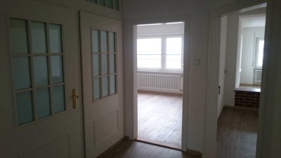 Schöne, große drei Zimmer Wohnung in Singen, Nordstadt(Kreis), Singen (Hohentwiel)