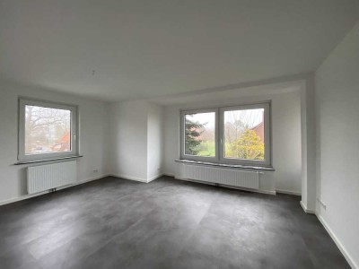 Erstbezug nach Sanierung mit Einbauküche und Balkon: attraktive 3-Zimmer-Wohnung in Garbsen