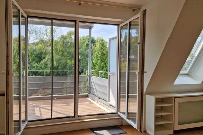 Attraktive, helle Maisonette-Wohnung mit Südwest-Loggia
