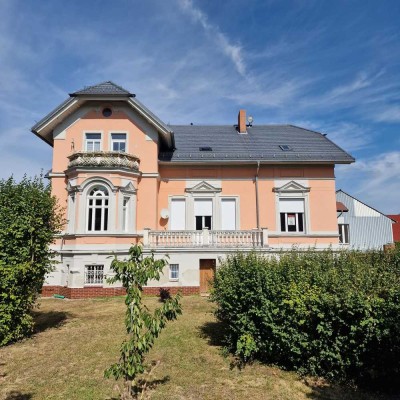 2-R-Whg + 3x1/2-R * Villa * Tageslichtbad/DU * Kachelofen * Carport