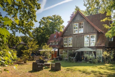 Mehrfamilienhaus plus Einfamilienhaus mit durchdachter Architektur