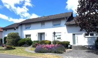 61184 Karben-Petterweil, 1-3 FH in sensationeller Feldrandlage, Wfl. ca. 340m²,  Grd. ca.  920m²!