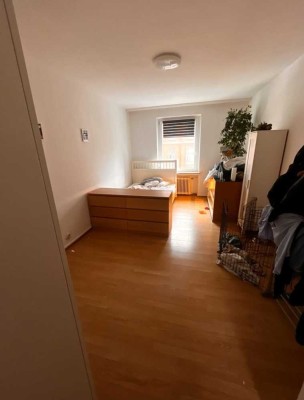 Helle 2-Zimmer-Wohnung direkt am Lindener Marktplatz in Hannover