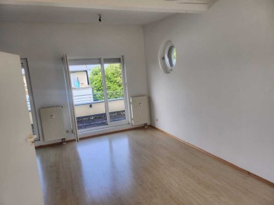 Geräumige 1-Zimmer-Wohnung in 84503, Altötting