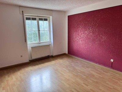 3-Zimmer-Altbau-Wohnung (ca. 78 m²) mit Gartenanteil in ruhiger, zentraler Stadtlage von Bühl!