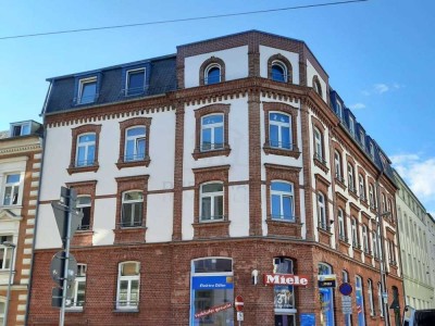 2-Zimmerwohnung im Dachgeschoss in der Paulstadt, Einbauküche, Abstellraum+Keller,  350m zum HBF