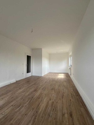 Helle  3-Zimmer Wohnung mit Balkon