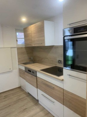 Erstbezug nach Sanierung: 1-Zimmer-Wohnung im Erdgeschoss