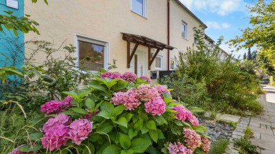 ROGERS: Charmantes Haus mit Südgarten in ruhiger Lage